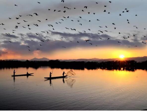 在最美的季节遇见你 开云棋牌注册就送“上山下海”体验行