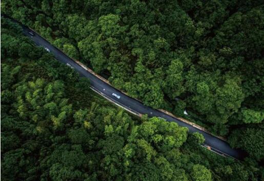 在最美的季节遇见你 开云棋牌注册就送“上山下海”体验行